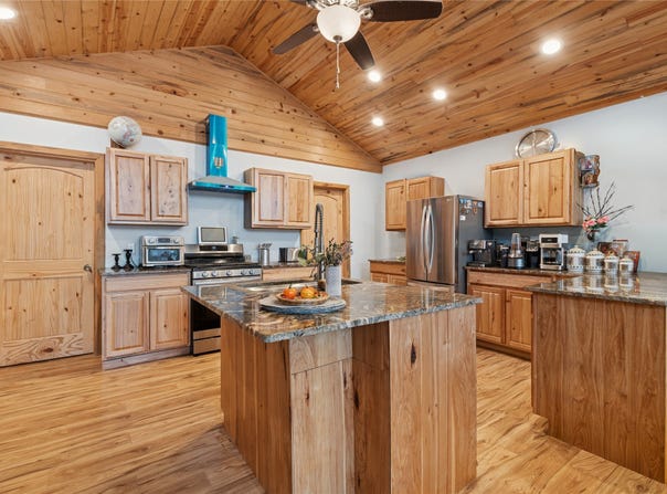 150 Whisper Ridge Drive, Bigfork, MT 59911