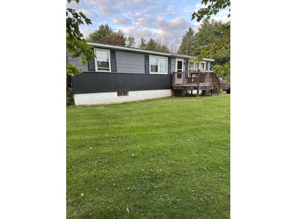2439 County Highway 107, Amsterdam, NY 12010