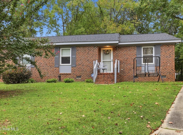2109 Shamrock Drive E, Wilson, NC 27893