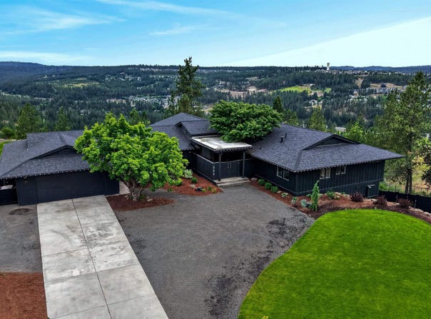 226 E High Dr, Spokane, WA 99203