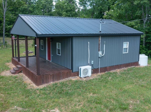 530 Pelston rd, Breeding, KY 42715