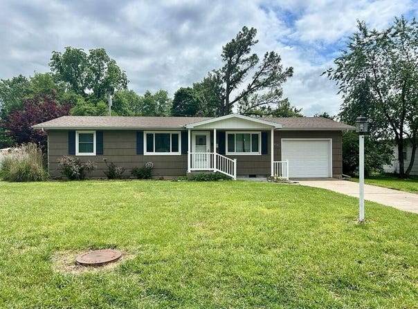 419 Davis Drive, Monett, MO 65708