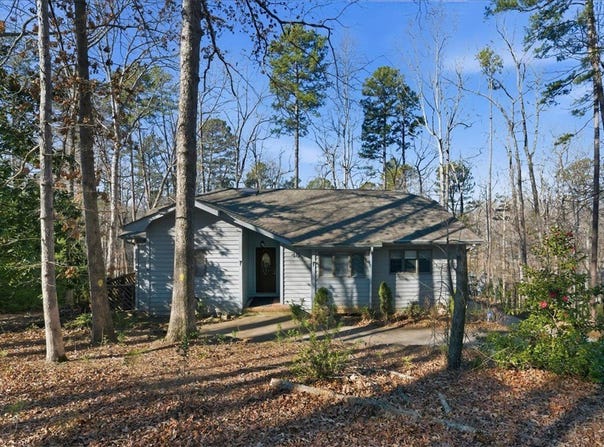 48 Commodore Drive, Salem, SC 29676