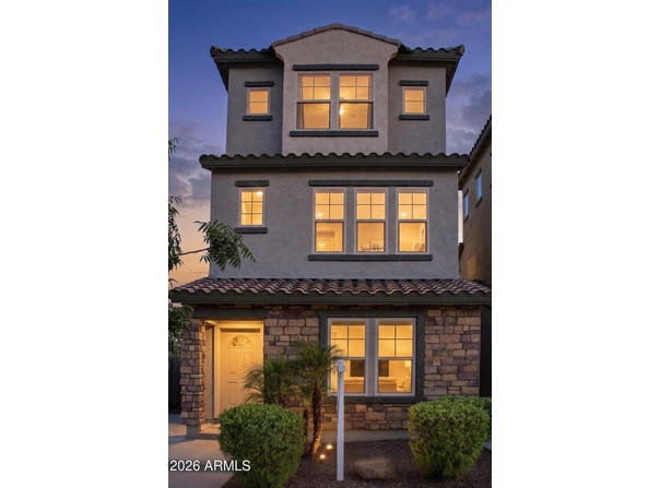 7731 W PIPESTONE Place, Phoenix, AZ 85035