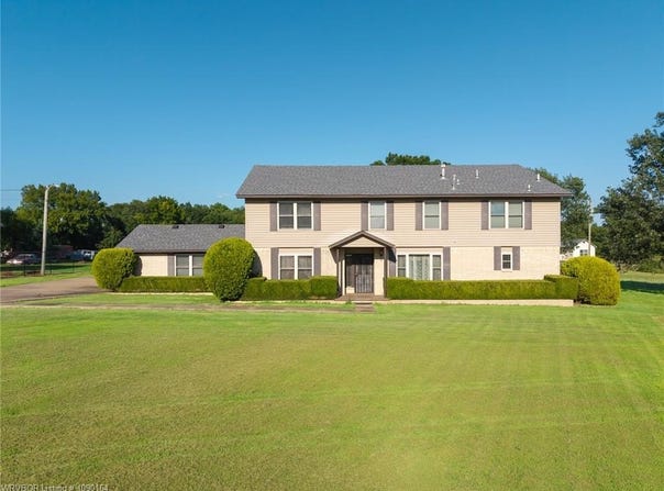 110807 S 4760 RD, Muldrow, OK 74948