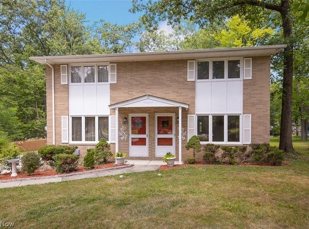 5144 Orchard Park Drive, Parma, OH 44134