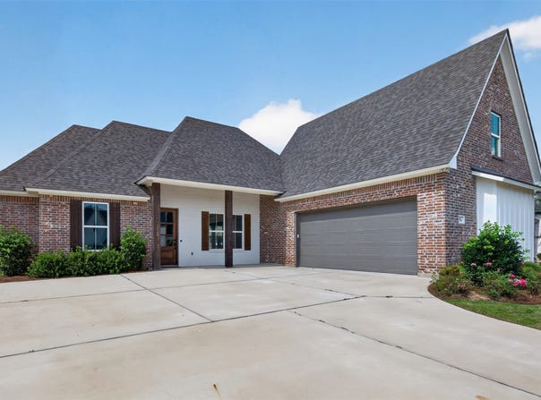 76 Turtle Creek Drive, Benton, LA 71006