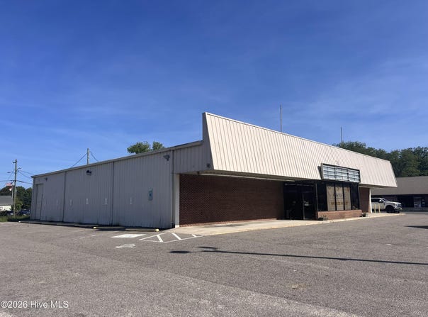 177 N Sycamore Street, Aberdeen, NC 28315