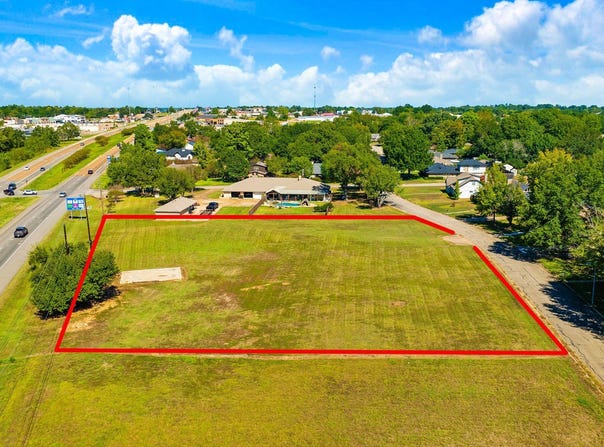 800 38th Street, Paris, TX 75462