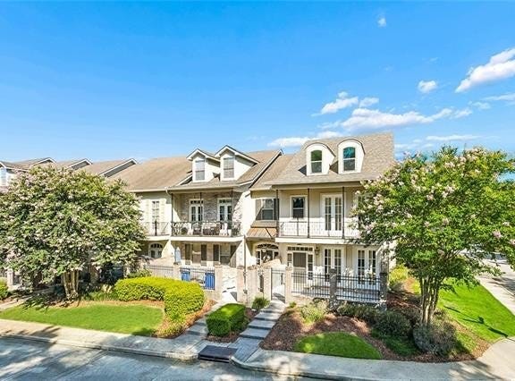 201 RUE ESPLANADE, Mandeville, LA 70471