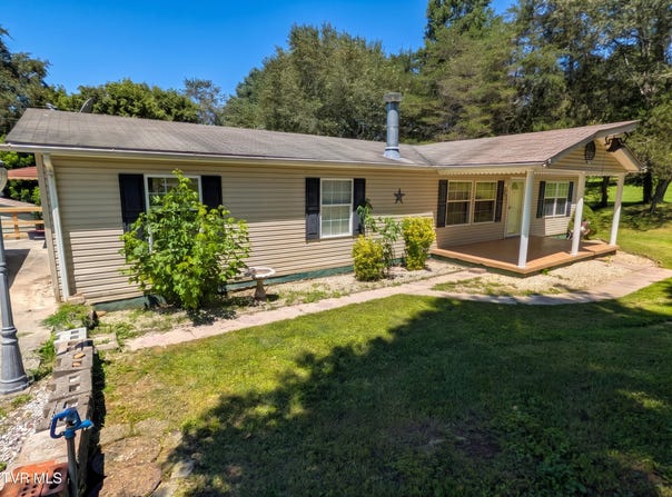 242 Edens Drive, Dryden, VA 24243