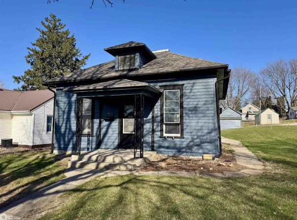 406 1st Avenue, Audubon, IA 50025