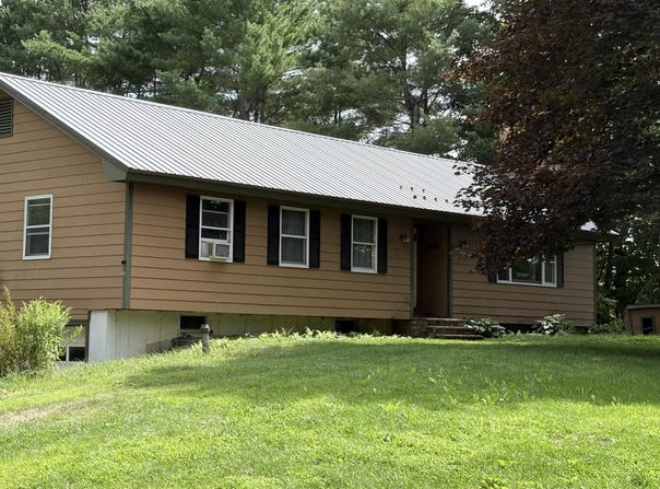 549 Old Lewiston Road, Winthrop, ME 04364