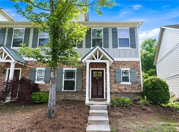211 Oconee River Circle, Athens, GA 30605