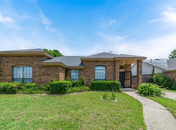 6310 Azalea Drive, Rowlett, TX 75089