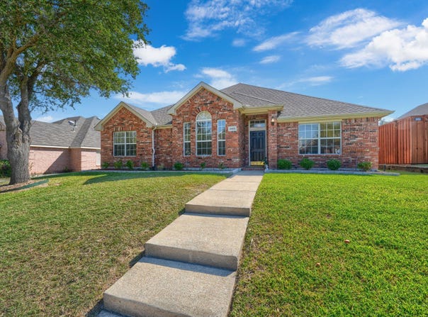 5402 Onset Bay Drive, Rowlett, TX 75089