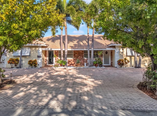 5120 NE 22nd Avenue, Lighthouse Point, FL 33064