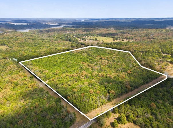 Nauvoo Road, Lampe, MO 65681