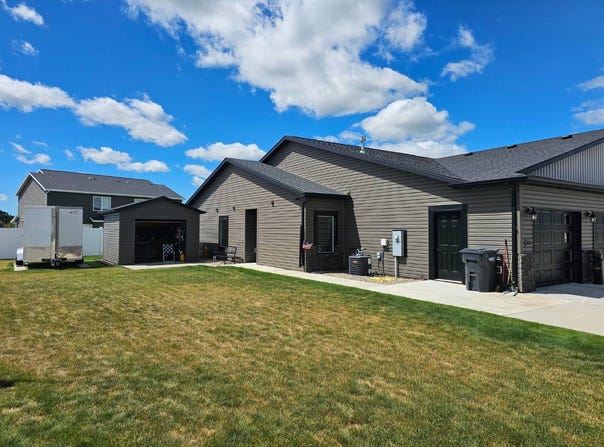3809 Gale Circle SE, Mandan, ND 58554