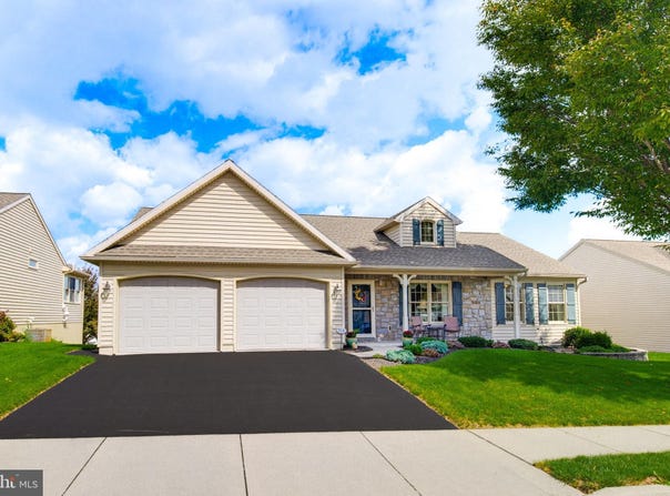 724 HEATHER RDG, MANHEIM, PA 17545