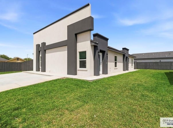1717 CLINTON ST, HARLINGEN, TX 78550