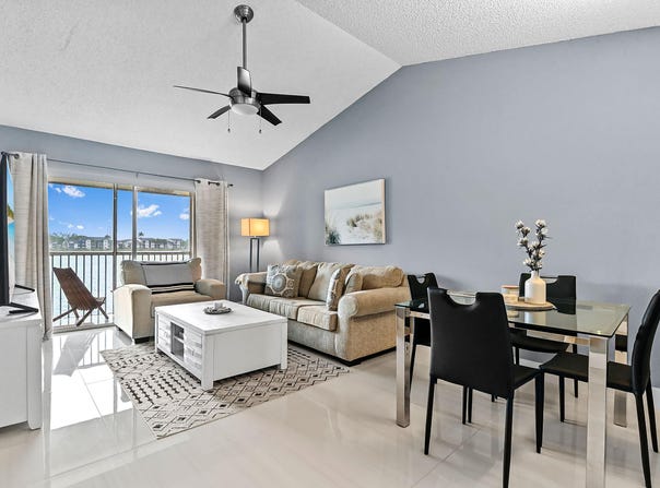 5530 Lakeside Drive, Margate, FL 33063