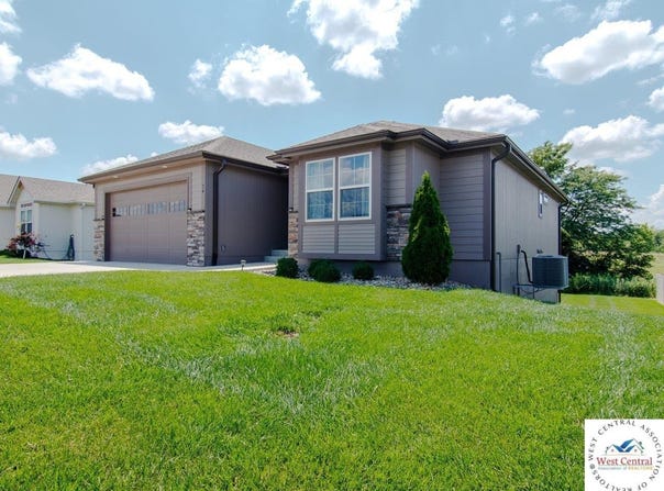 74 SE 451st Road, Warrensburg, MO 64093