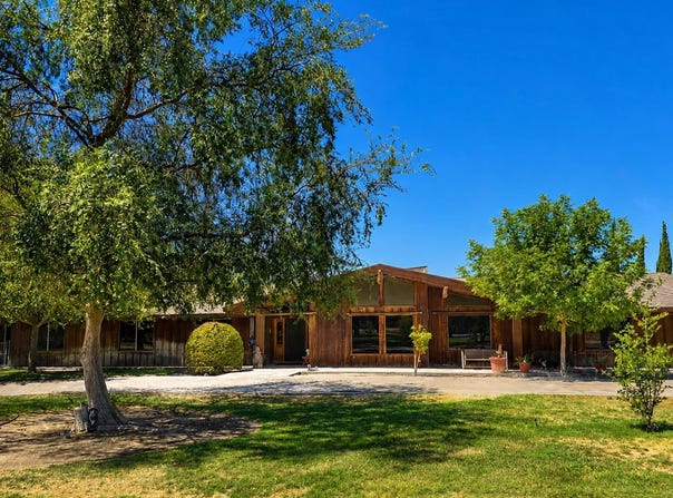 9356 22nd Avenue, Lemoore, CA 93245