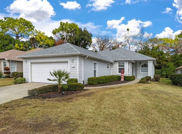 15 W Byrsonima Loop, Homosassa, FL 34446