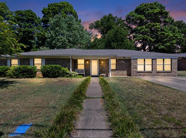 1922 Lee St, Longview, TX 75604