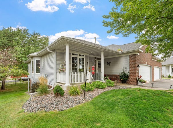 15135 Crestview Circle, Rosemount, MN 55068
