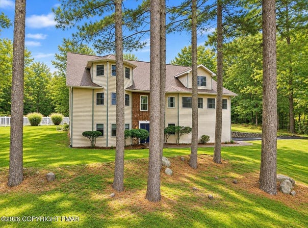 233 Sawmill Road, Stroudsburg, PA 18360