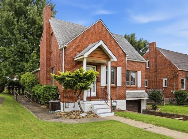 222 Miller Ave, Duquesne, PA 15110