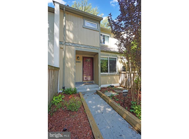 2382 GENERATION Drive, RESTON, VA 20191