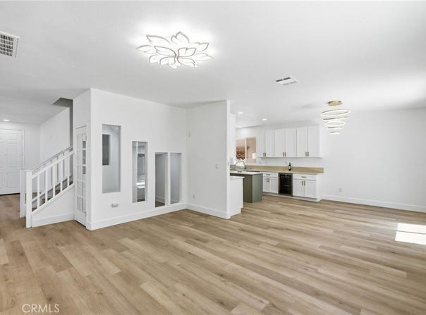 112 Manzanita, Tehachapi, CA 93561