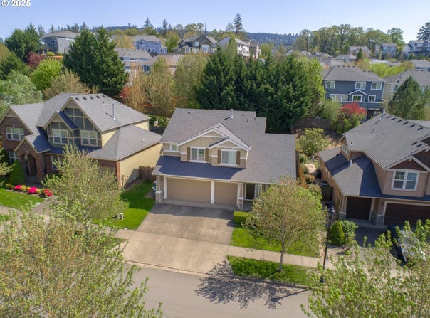180 The Greens Ave, Newberg, OR 97132