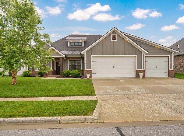 932 E Downshire Drive, Nixa, MO 65714