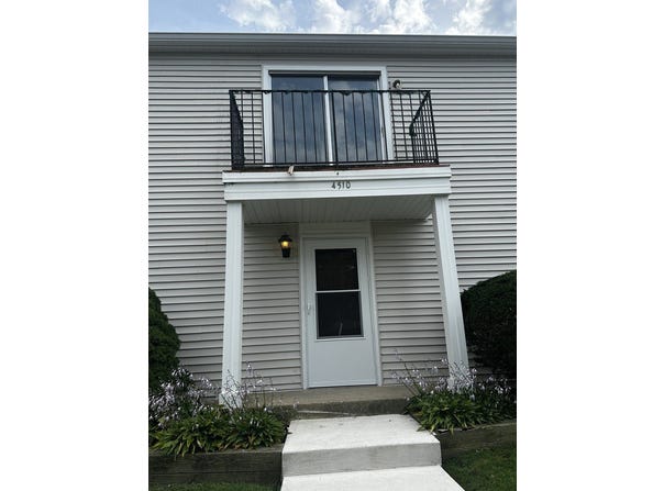 451 James Court, Glendale Heights, IL 60139