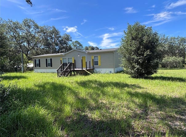 133 OAK Circle, INTERLACHEN, FL 32148
