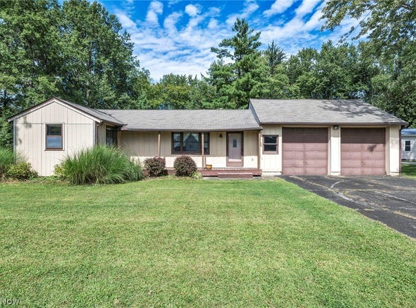 41878 Cooper Avenue, Elyria, OH 44035
