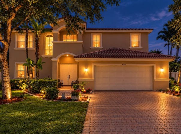 6207 SHADOW TREE Lane, Lake Worth, FL 33463
