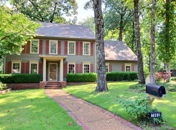 7982 DOVIE Ln, Germantown, TN 38138