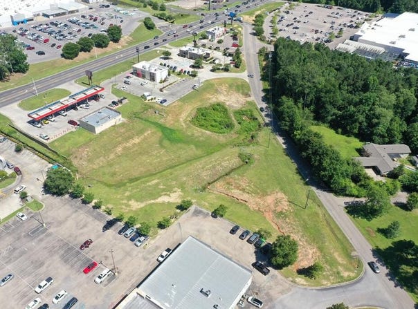 Flynt Rd, LAUREL, MS 39440