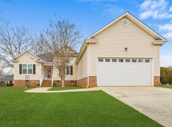 112 Jester Court, Williamston, SC 29697