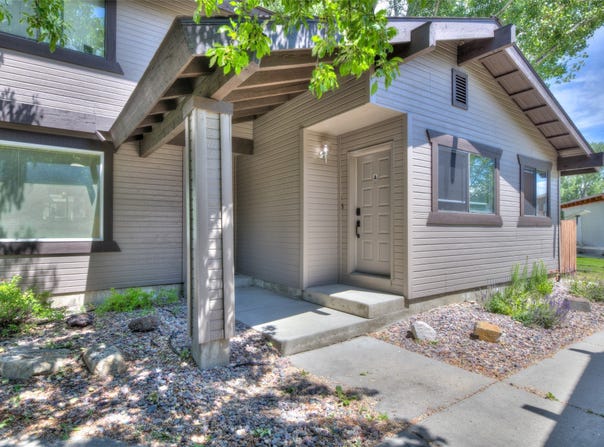 1150 Pine Street A, Hamilton, MT 59840