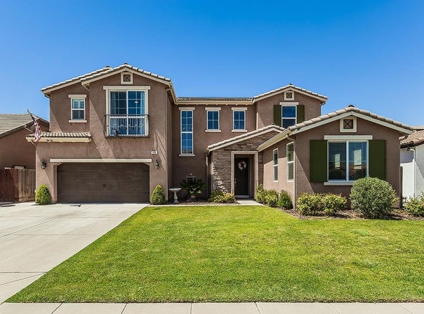 986 Encino Avenue, Clovis, CA 93619