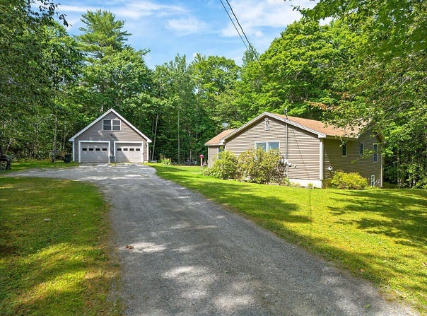 60 Quarry Drive, Readfield, ME 04355