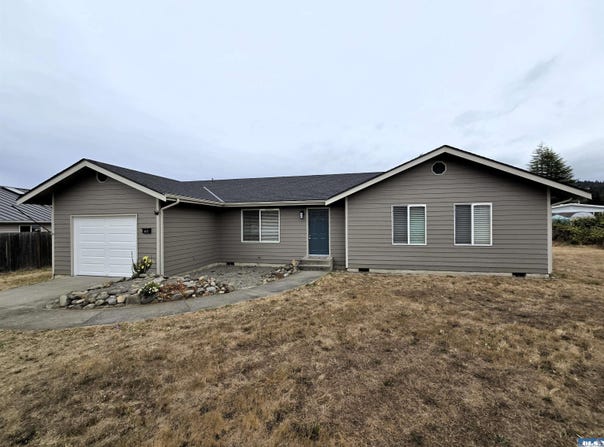 411 W Salal, Sequim, WA 98382