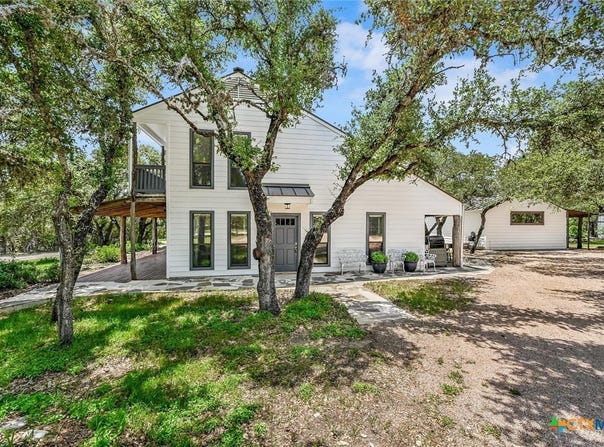 101 Chapparal Drive, Wimberley, TX 78676