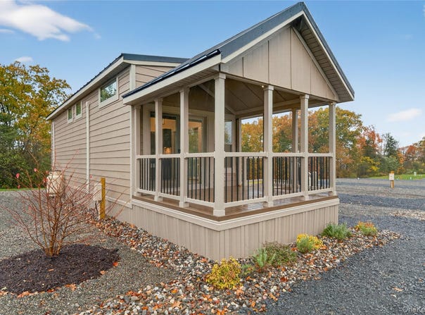 197 Wheeler Road, Florida, NY 10921